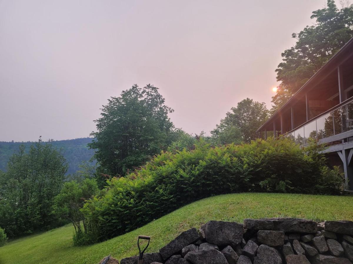 Le Lodge Du Lac Saint-Faustin Exteriör bild